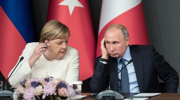 Путин призвал Меркель повлиять на Киев после инцидента в Азовском море — Daily Storm