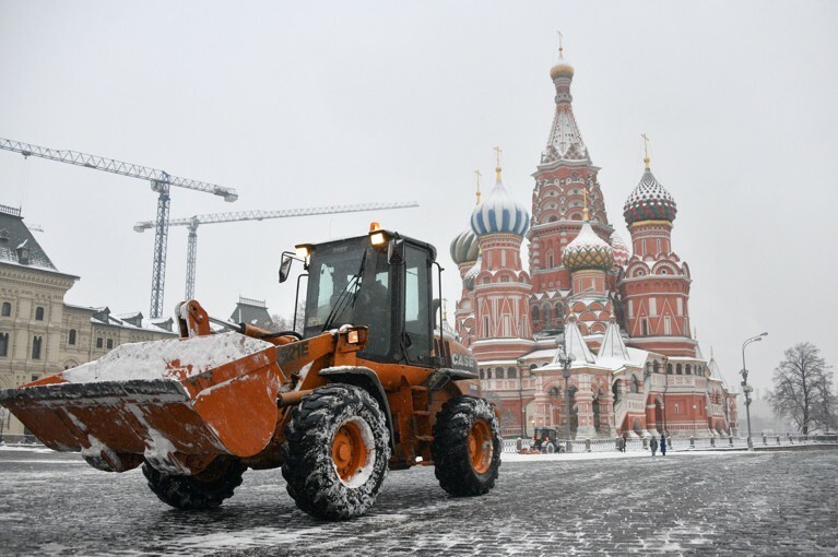 Как в Москве «пилят снег»: связанные друг с другом компании делят тендеры на уборку улиц столицы — Daily Storm