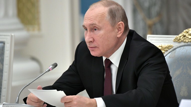 Путин предложил ежегодно помогать ветеранам ВОВ — Daily Storm