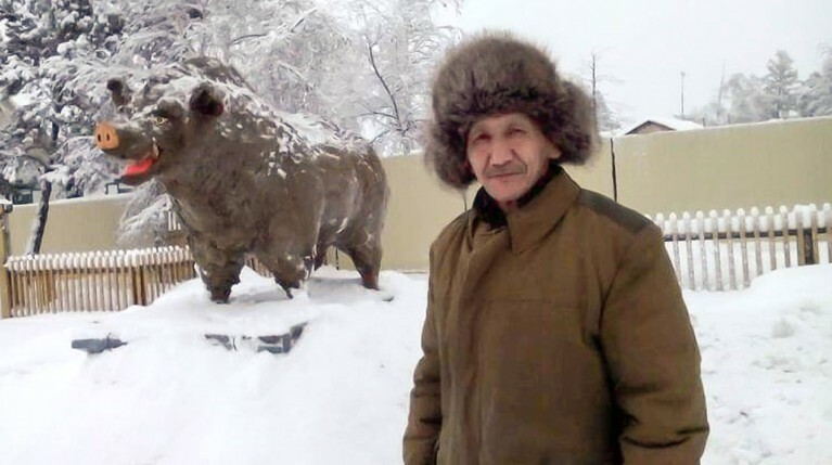 Аркадий Васильев, похоже, не ждет от будущего ничего хорошего