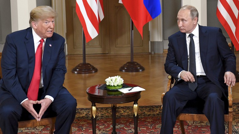 Главу Белого дома обвинила в сокрытии информации о разговорах с российским президентом газета Washington Post Фото: © GLOBAL LOOK Press / Lehtikuva / Heikki Saukkomaa