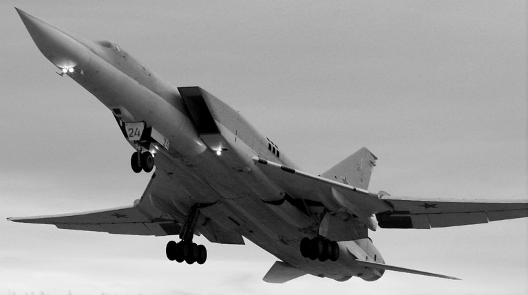 Самолет неудачно приземлился в Мурманской области Бомбардировщик Ту-22М3