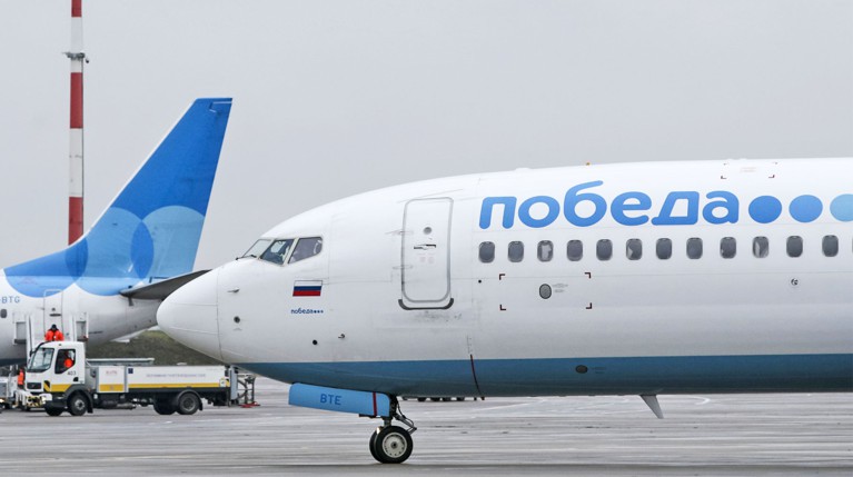 Ранее в «Офицерах России» потребовали от лоукостера предоставить артисту пожизненные бесплатные перелеты