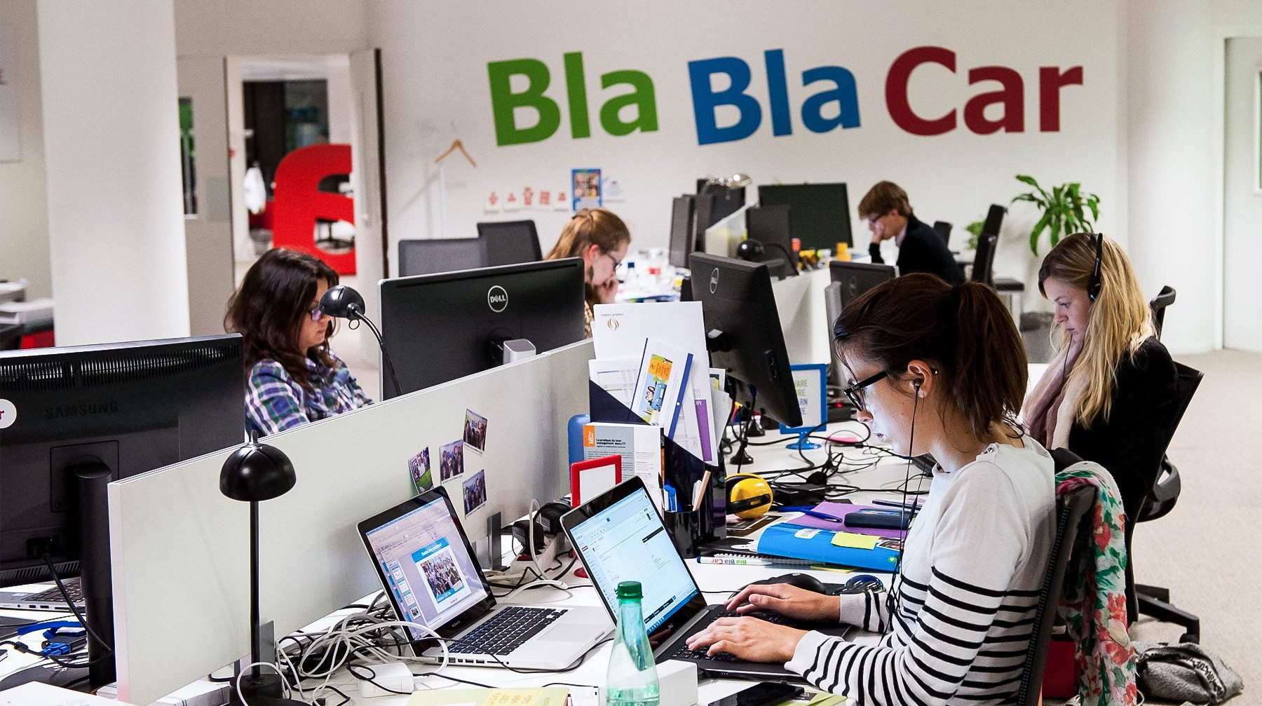 Бла бла каром. BLABLACAR. BLABLACAR офис. Бла бла кар фото. Офисе.