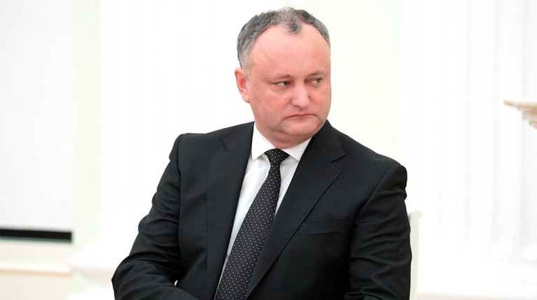 Аноним сообщил президенту Молдавии, что покушение на него спланировал глава Демократической партии Владимир Плахотнюк Президент Молдавии Игорь Додон