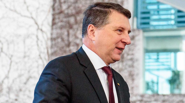 Президент Латвии призвал Европу вместе сдерживать Россию — Daily Storm