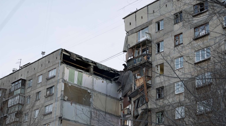 Поврежденный взрывом дом в Магнитогорске признали пригодным для проживания — Daily Storm