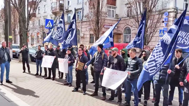 Активисты из организации «Традиция и порядок» отреагировали на журналистское расследование о хищениях в армии