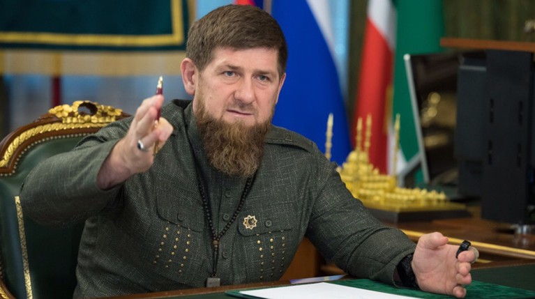 Политики в Вашингтоне стремятся реализовать лишь одну цель — поставить Россию на колени, считает чеченский лидер