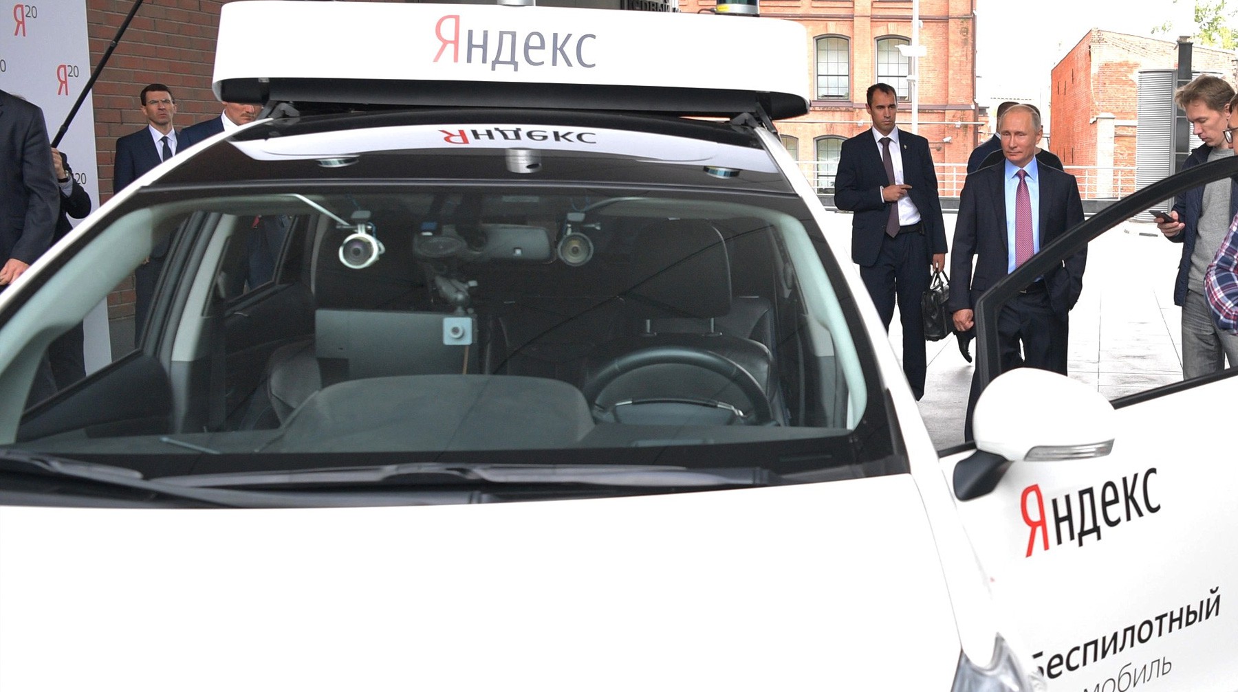 Dailystorm - Минпромторг уточнил сроки появления беспилотных автомобилей в Москве