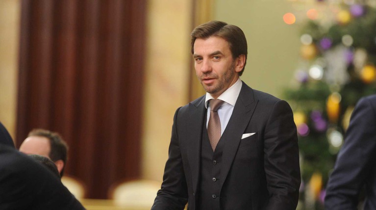 Михаил Абызов в наручниках после задержания — видео СКР — Daily Storm