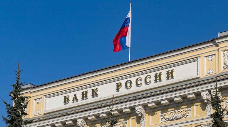 По данным агентства, документ прошел согласование в Госдепе и Минфине США и был направлен на подпись в Белый дом