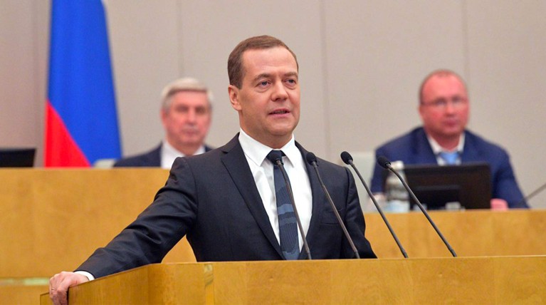 Медведев объявил о повышении зарплат ученым — Daily Storm
