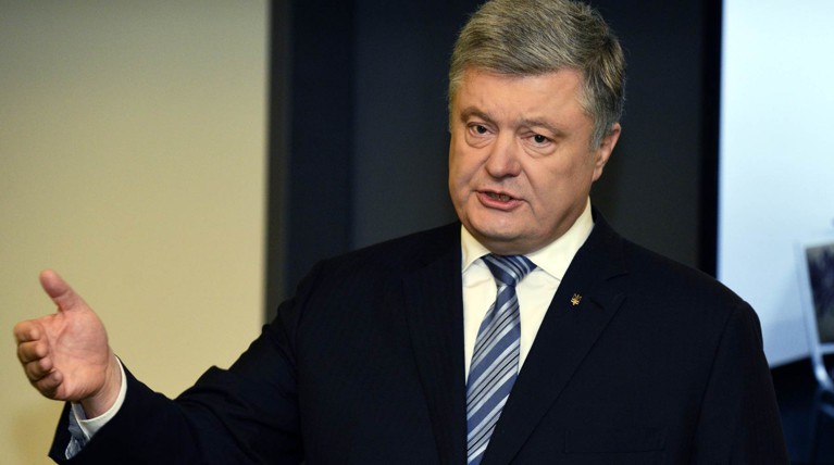 Шоумен сдал анализы понарошку, а не всерьез, заявил представитель действующего президента Олег Медведев