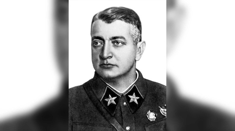 «Тухачевский — герой!»: директор школы объяснила почести маршалу, не участвовавшему в ВОВ — Daily Storm