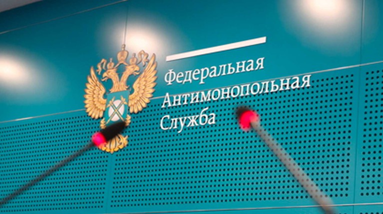 По данным ведомства, прокатчик изначально запросил для проката в России дату 29 апреля