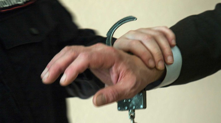 Суд арестовал пятерых сотрудников ФСБ по делу о разбое в особо крупном размере — Daily Storm