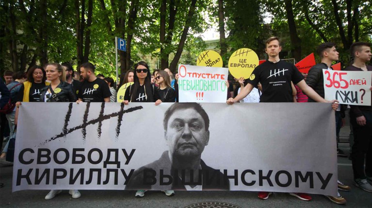 Зеленский заявил о готовности обменять Вышинского на Сенцова — Daily Storm