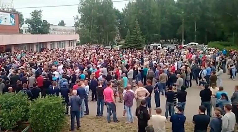 Полицейские задержали одного из участников массовой драки с цыганами в Кузбассе — Daily Storm