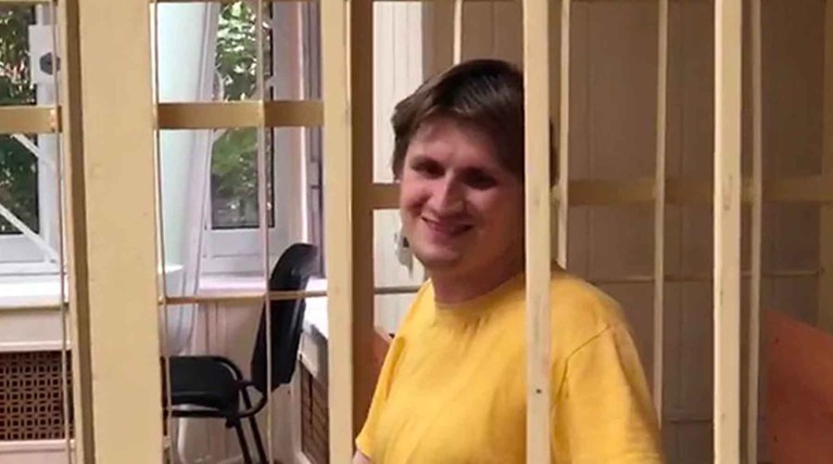 Блогера Синицу приговорили к пяти годам колонии за угрозы детям сотрудников МВД — Daily Storm