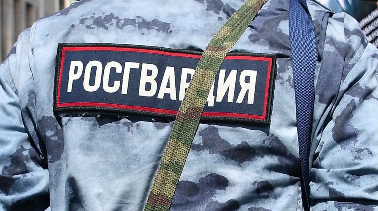 Сотрудника Росгвардии на Сахалине зарезали из-за замечания о курении — Daily Storm
