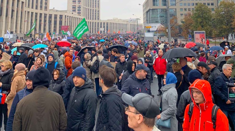 Мероприятие, организатором которого выступила Либертарианская партия, проходит на проспекте Академика Сахарова Фото: © telegram / Протесты в Мире