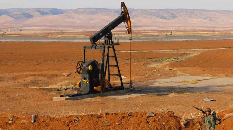 AP: Трамп оставит 800 военных в Сирии для защиты нефтяных месторождений — Daily Storm