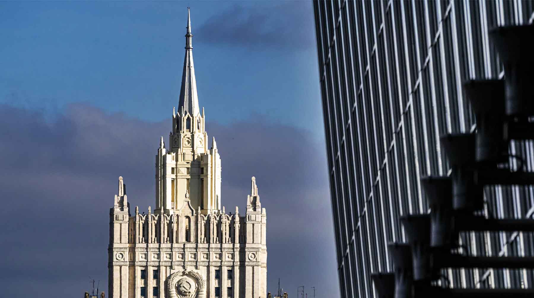 В российском дипведомстве призвали политические силы латиноамериканской страны найти конституционный выход из кризиса Фото: © GLOBAL LOOK press / Konstantin Kokoshkin
