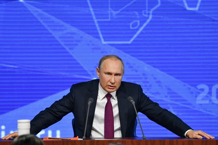 Президент России признал, что темой межнациональных отношений нужно заниматься постоянно, как «собственным здоровьем» Фото: © АГН Москва / Игорь Иванко