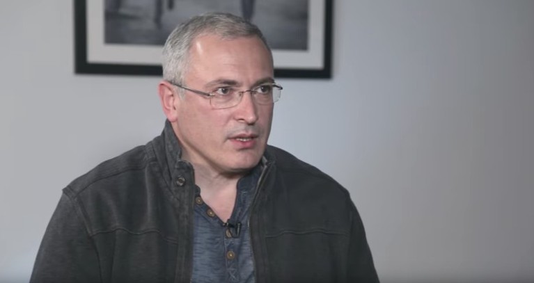 В Страсбурге согласились, что право миллиардера на справедливый суд было нарушено Фото: © youtube / вДудь