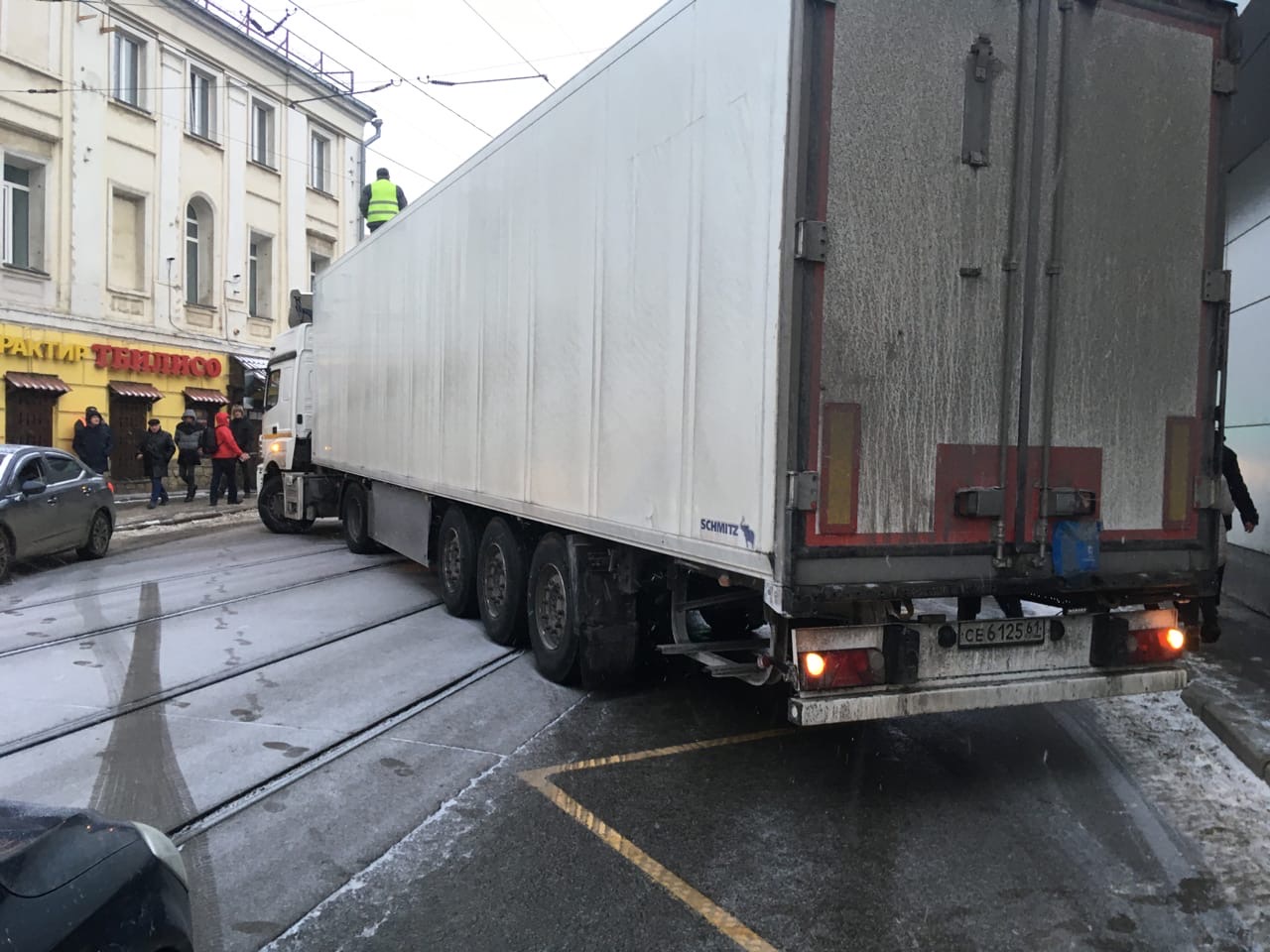 Следователи также начали проверку по факту невыплаты зарплаты водителю Фото: © vk.com/mskdtp