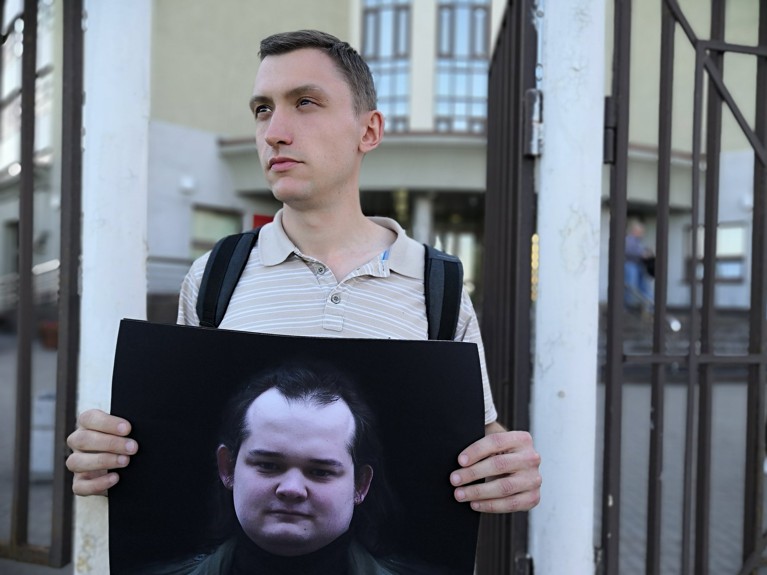 Конституционный суд постановил пересмотреть дело активиста Котова — Daily Storm