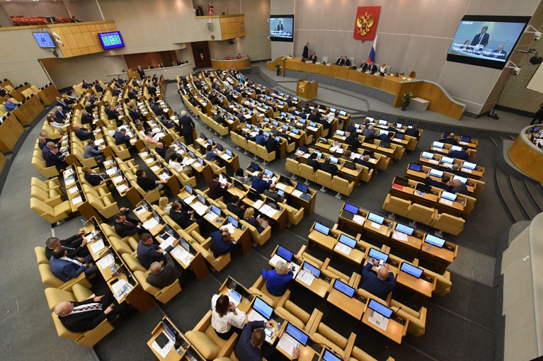 В Госдуме предложили запретить банкирам выезд из России при отзыве лицензий — Daily Storm