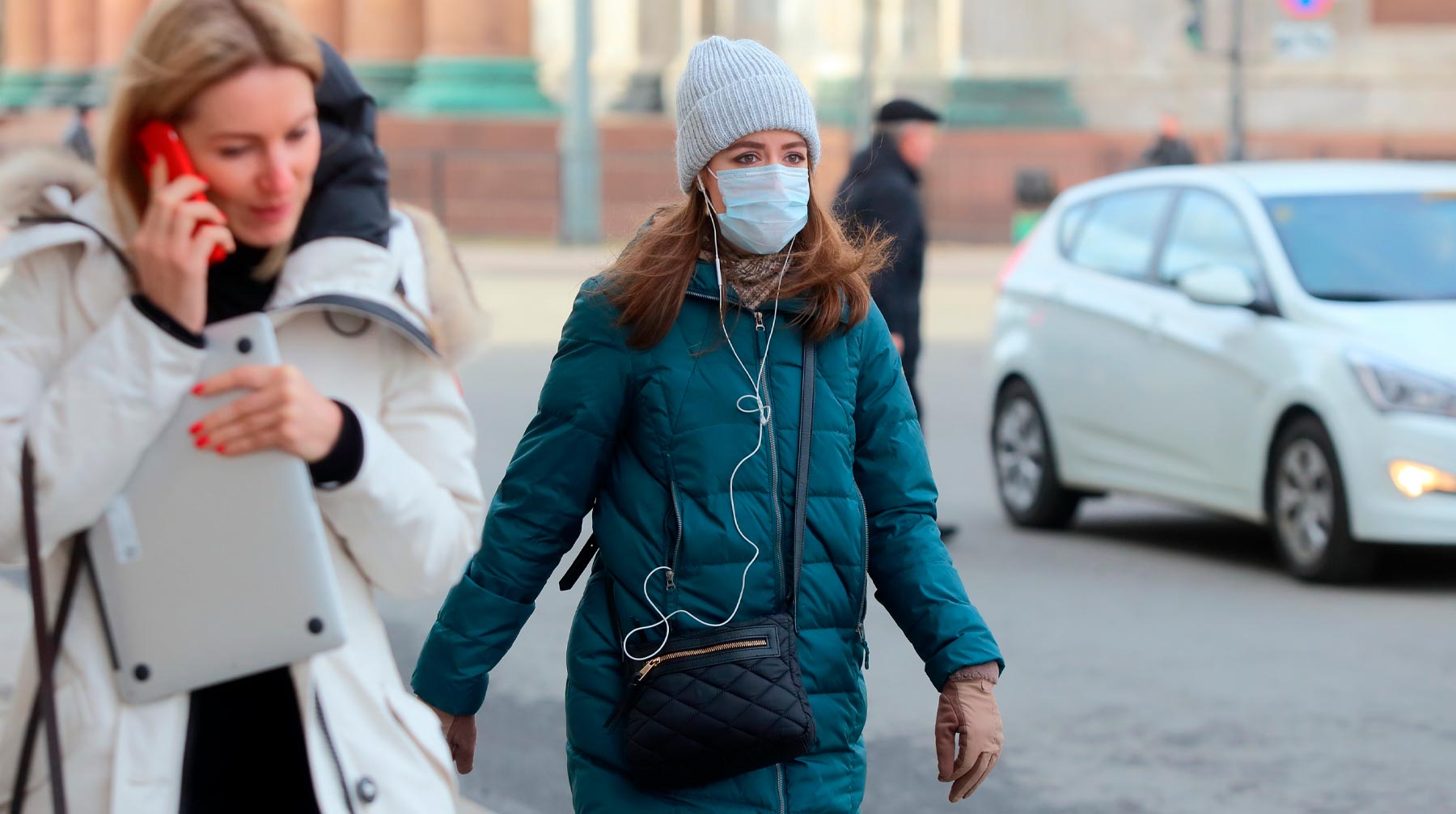 Заполнять бюллетени можно будет в больнице, если там организуют временный участок Фото: © Global Look Press / Zamir Usmanov