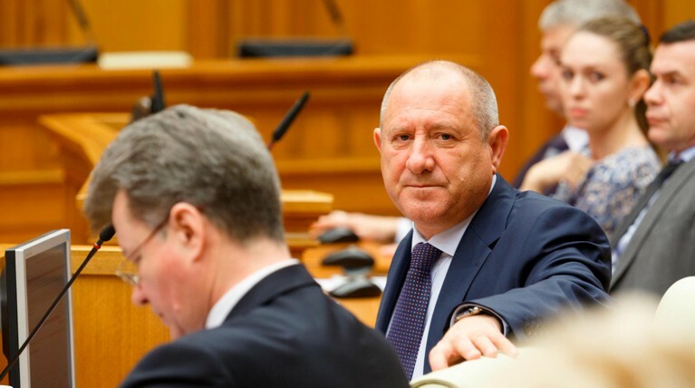 Коллеги Ивана Жукова сообщили, что скончавшийся парламентарий одним из первых в области организовал волонтерское движение Иван Жуков