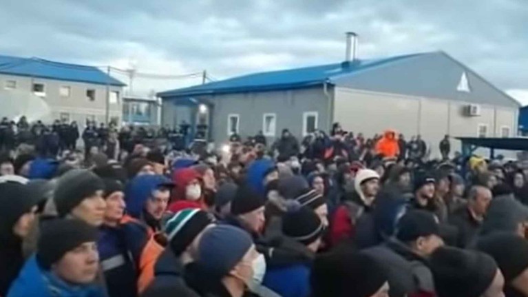 Прокуратура проверит соблюдение прав вахтовиков после акции протеста в Якутии — Daily Storm