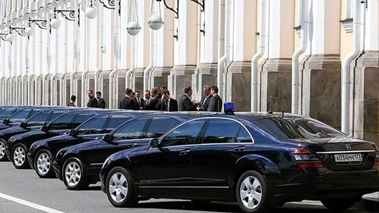Мог заболеть и водитель лидера фракции «Единая Россия» Сергея Неверова