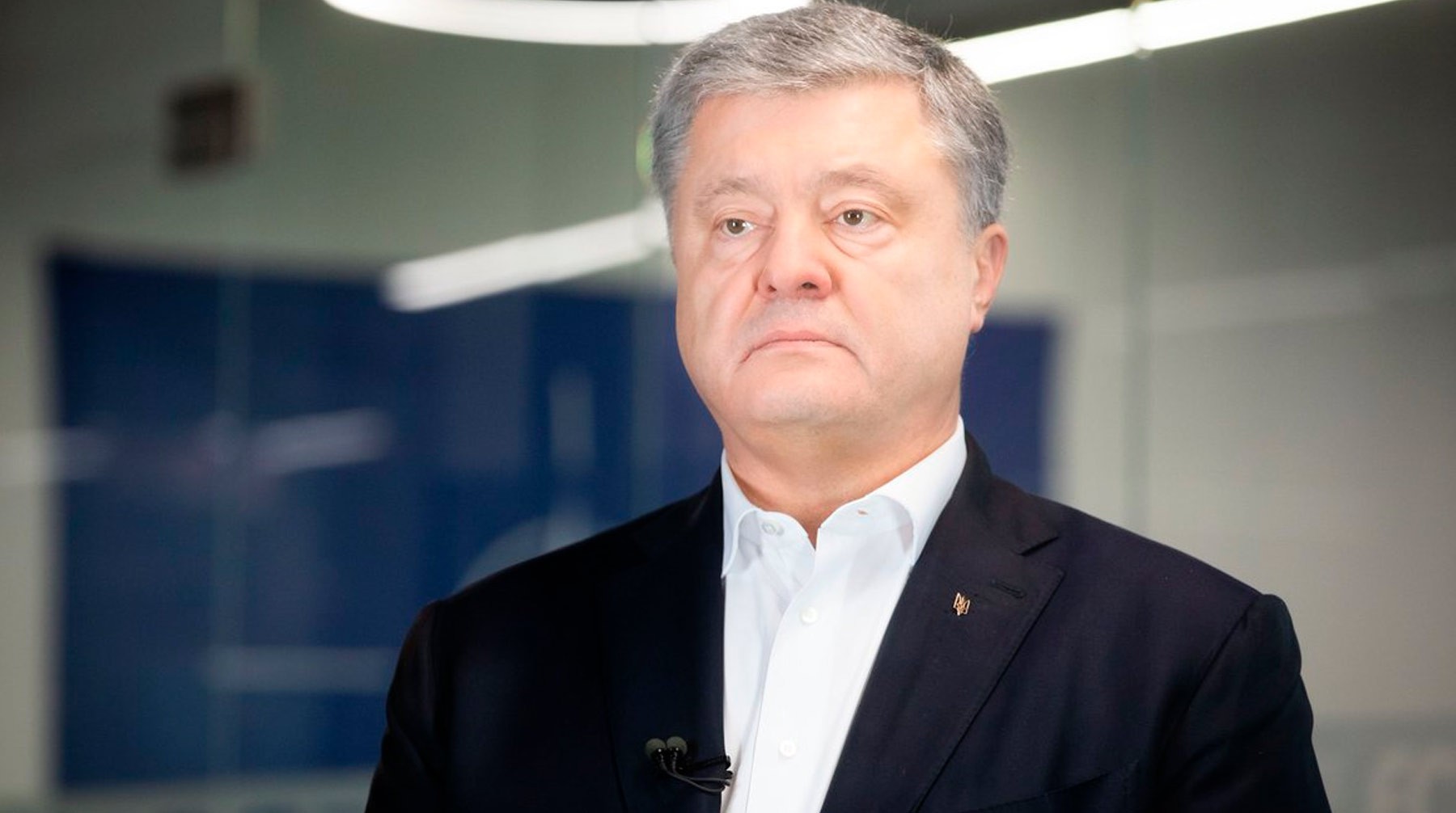 Dailystorm - Порошенко пригрозили принудительной доставкой на допрос