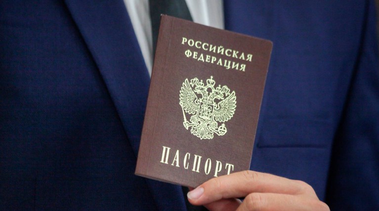 «Известия»: Минтруд обдумывает введение приоритета для россиян при найме — Daily Storm
