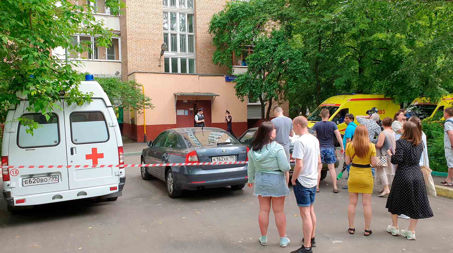 По информации СМИ, мужчина убил свою бывшую сожительницу и ее детей, а затем покончил с собой Фото: © АГН Москва