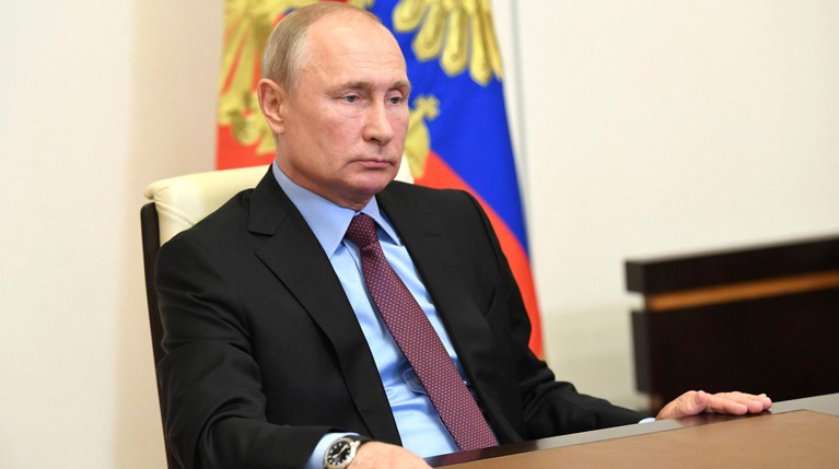 Путин: Граница СССР могла проходить под Варшавой, но Сталин не хотел воевать с Гитлером — Daily Storm
