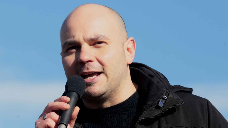 Координатор общественного объединения Дмитрий Заир-Бек назвал утренние обыски «ответом мэрии на проведение предстоящего митинга» Фото: © GLOBAL LOOK press / Zamir Usmanov