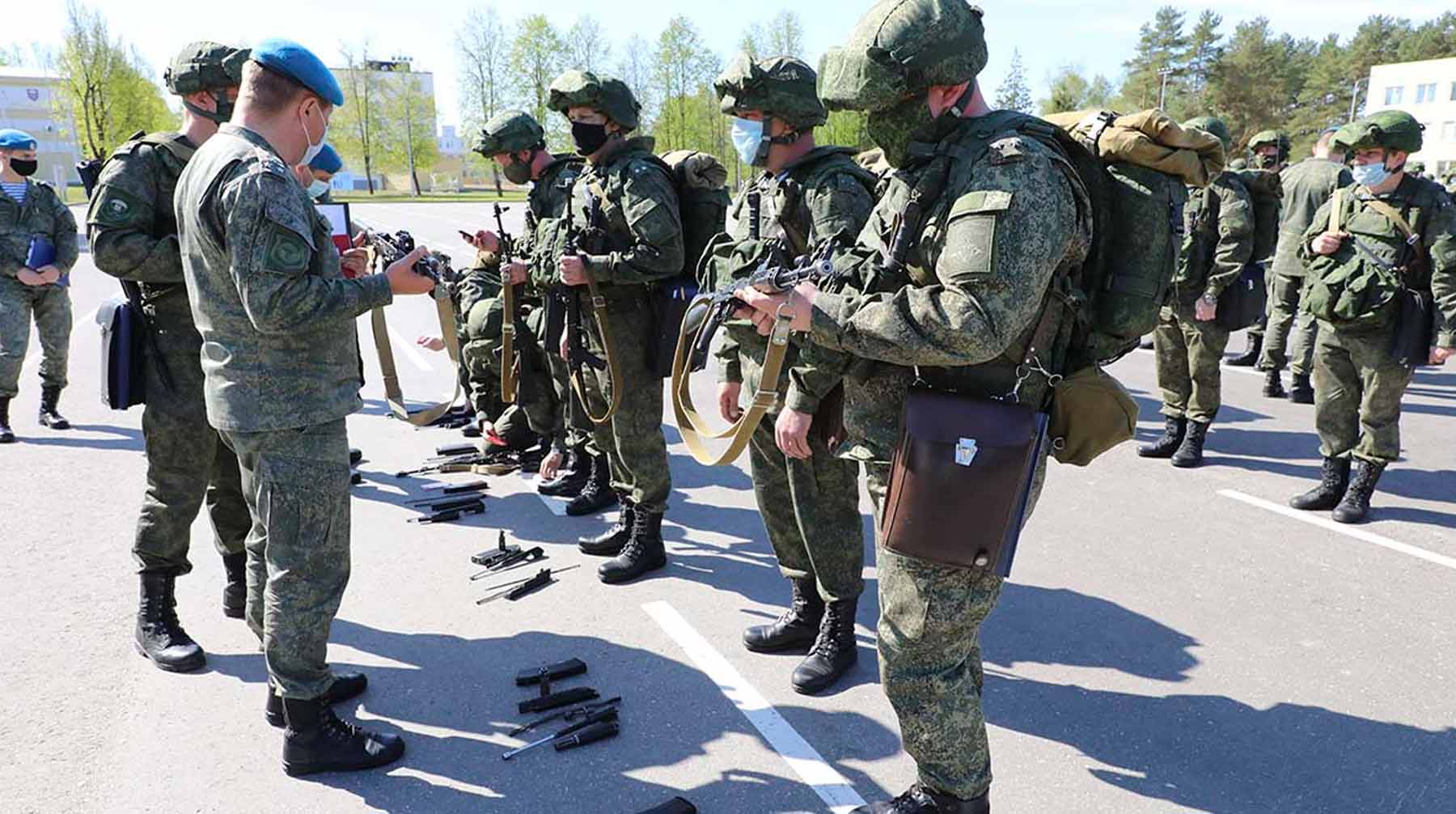 В учениях задействованы около 150 тысяч военнослужащих, 26 тысяч единиц боевой техники, 414 летательных аппаратов и 106 кораблей Фото: © Министерство обороны РФ