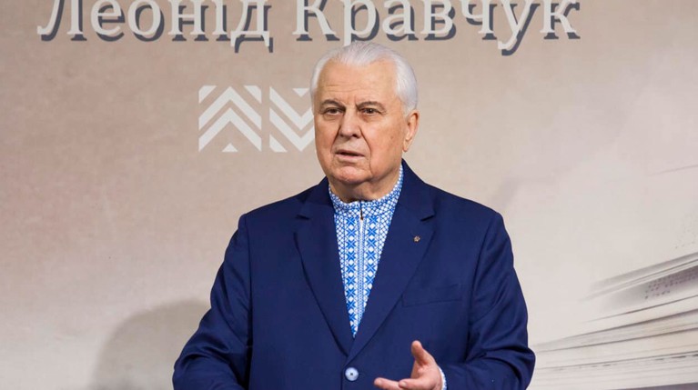 Первый президент Украины сменил на должности полпреда Киева в Трехсторонней контактной группе Леонида Кучму Фото: © Facebook / Леонид Кравчук