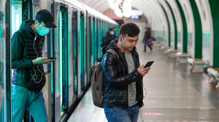 Жителей Москвы оштрафовали на 210 миллионов рублей за проезд без масок в транспорте — Daily Storm