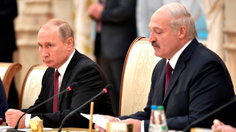 Лукашенко назвал «откровенным враньем» сообщения о российских танках в Белоруссии — Daily Storm