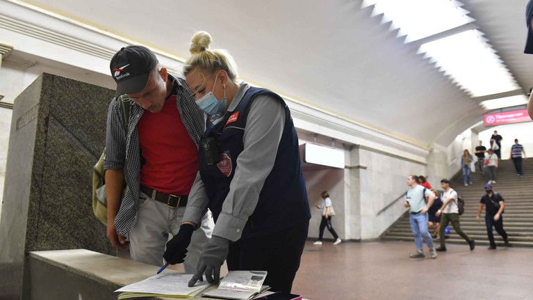 С начала осени в Москве оштрафовали более 46 тысяч жителей за отсутствие масок — Daily Storm