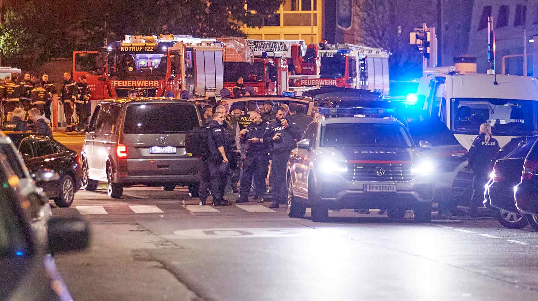 По данным ведомства, молодой человек пытался уехать в Сирию воевать за ИГ* Фото: © Global Look Press / Georges Schneider