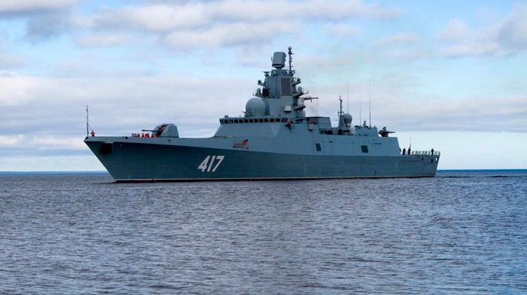 Ракета, преодолев 450 километров, поразила цель в Баренцевом море Российский многоцелевой фрегат «Адмирал флота Советского Союза Горшков»