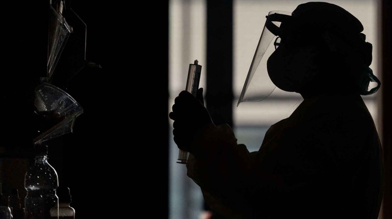Инфекционист назвала «ничтожным» шанс повторно заболеть COVID-19 — Daily Storm